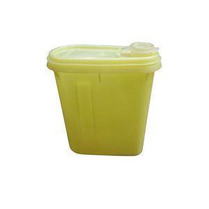 Vtg Tupperware Juice 1-Qt Pitcher 792 Yellow With Flip Top Lid Beverage Buddy